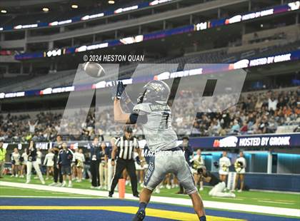 Thumbnail 2 in St. John Bosco vs. Servite photogallery.