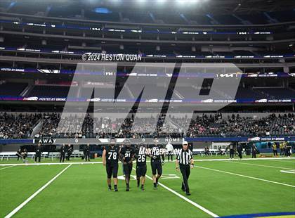 Thumbnail 2 in St. John Bosco vs. Servite photogallery.