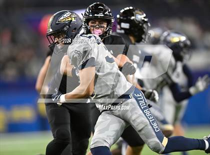 Thumbnail 3 in St. John Bosco vs. Servite photogallery.