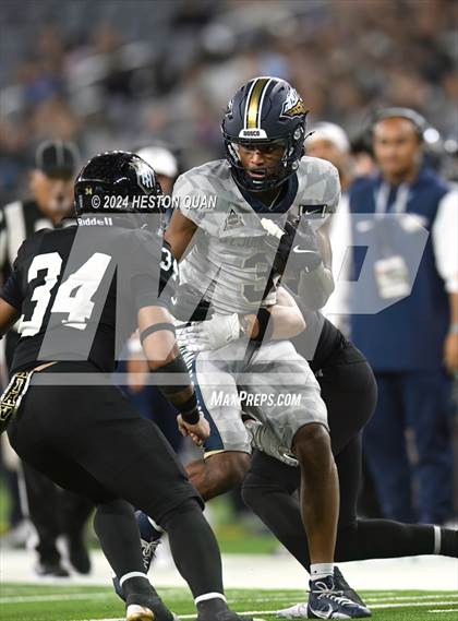 Thumbnail 1 in St. John Bosco vs. Servite photogallery.