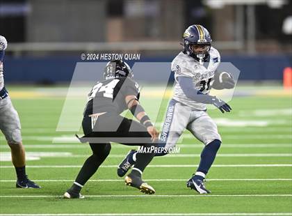 Thumbnail 1 in St. John Bosco vs. Servite photogallery.