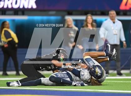 Thumbnail 3 in St. John Bosco vs. Servite photogallery.