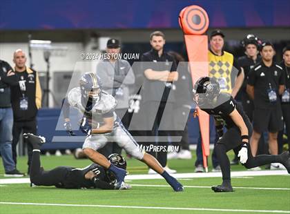 Thumbnail 3 in St. John Bosco vs. Servite photogallery.