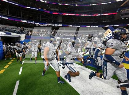 Thumbnail 2 in St. John Bosco vs. Servite photogallery.