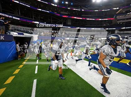 Thumbnail 3 in St. John Bosco vs. Servite photogallery.