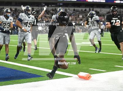 Thumbnail 2 in St. John Bosco vs. Servite photogallery.