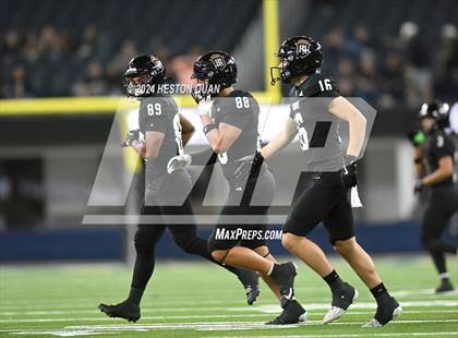 Thumbnail 1 in St. John Bosco vs. Servite photogallery.