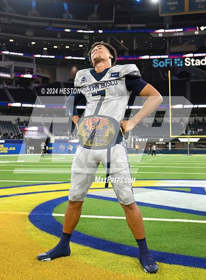 Thumbnail 3 in St. John Bosco vs. Servite photogallery.