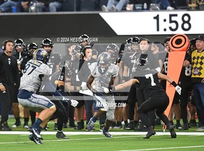 Thumbnail 1 in St. John Bosco vs. Servite photogallery.