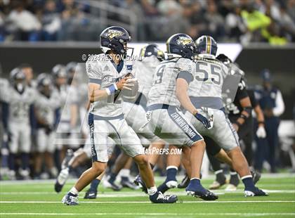 Thumbnail 1 in St. John Bosco vs. Servite photogallery.