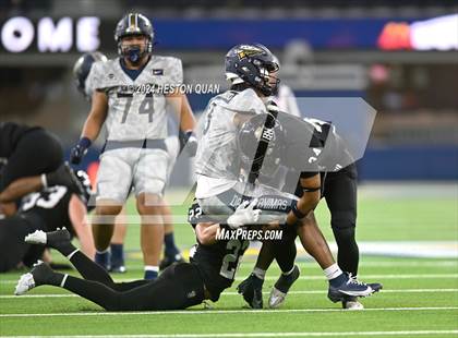Thumbnail 1 in St. John Bosco vs. Servite photogallery.