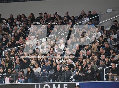 Thumbnail 2 in St. John Bosco vs. Servite photogallery.