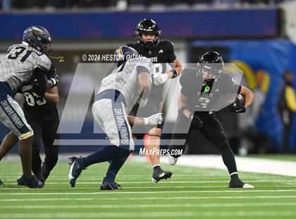Thumbnail 1 in St. John Bosco vs. Servite photogallery.