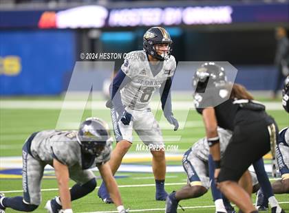Thumbnail 2 in St. John Bosco vs. Servite photogallery.