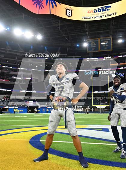 Thumbnail 2 in St. John Bosco vs. Servite photogallery.