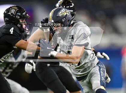 Thumbnail 3 in St. John Bosco vs. Servite photogallery.