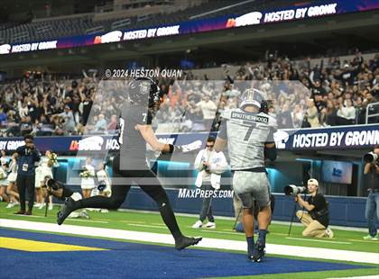 Thumbnail 2 in St. John Bosco vs. Servite photogallery.