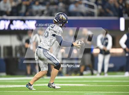 Thumbnail 3 in St. John Bosco vs. Servite photogallery.