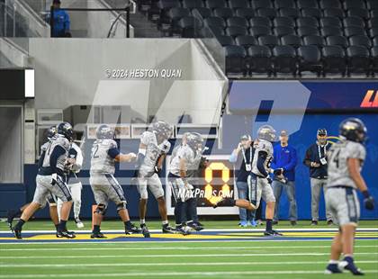Thumbnail 3 in St. John Bosco vs. Servite photogallery.