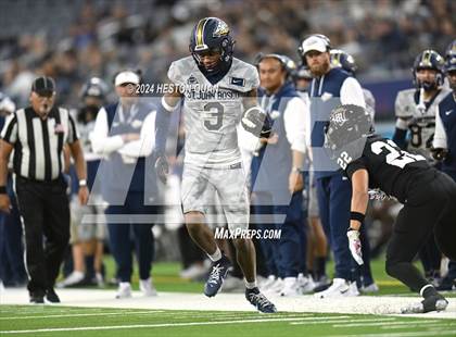 Thumbnail 1 in St. John Bosco vs. Servite photogallery.