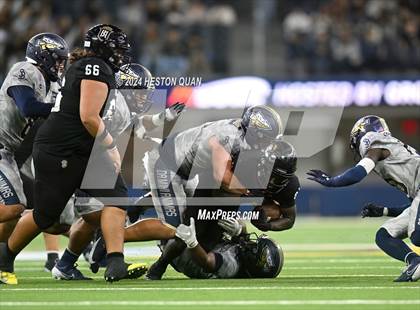 Thumbnail 3 in St. John Bosco vs. Servite photogallery.