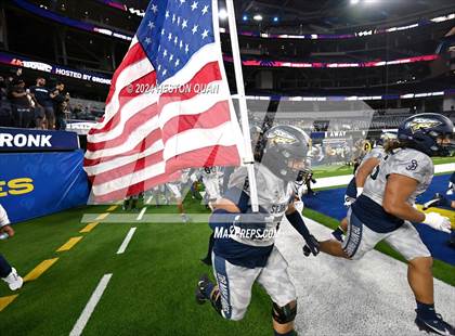 Thumbnail 2 in St. John Bosco vs. Servite photogallery.