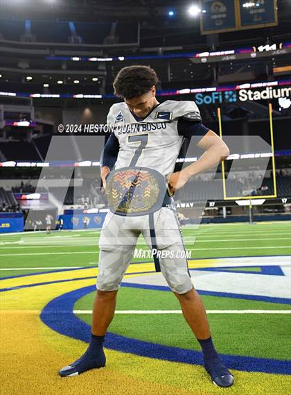 Thumbnail 1 in St. John Bosco vs. Servite photogallery.