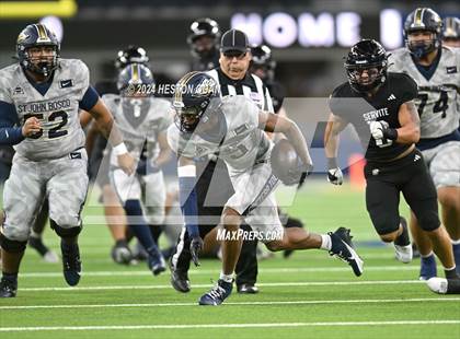 Thumbnail 2 in St. John Bosco vs. Servite photogallery.
