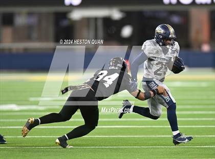 Thumbnail 2 in St. John Bosco vs. Servite photogallery.