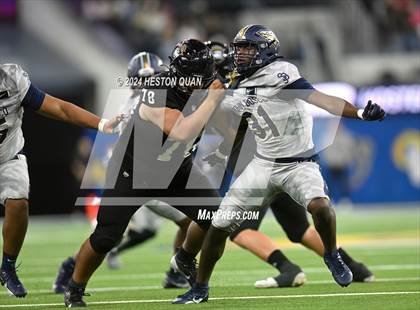 Thumbnail 1 in St. John Bosco vs. Servite photogallery.