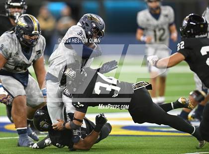 Thumbnail 3 in St. John Bosco vs. Servite photogallery.