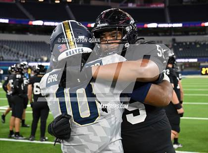 Thumbnail 1 in St. John Bosco vs. Servite photogallery.