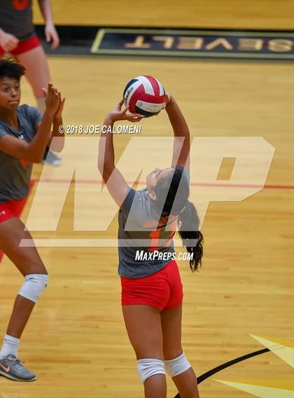 Thumbnail 2 in Reagan [Ronald] vs Lee [Robert E.] photogallery.