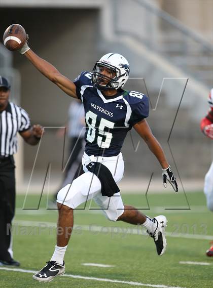 Thumbnail 2 in Del Valle @ McNeil photogallery.