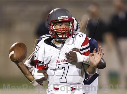 Thumbnail 2 in Del Valle @ McNeil photogallery.