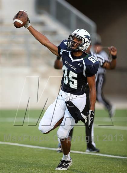 Thumbnail 1 in Del Valle @ McNeil photogallery.