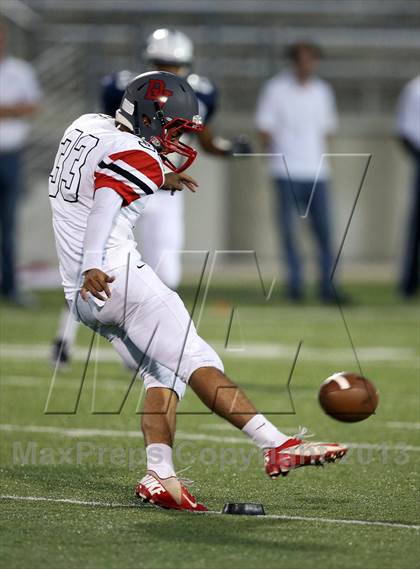 Thumbnail 2 in Del Valle @ McNeil photogallery.