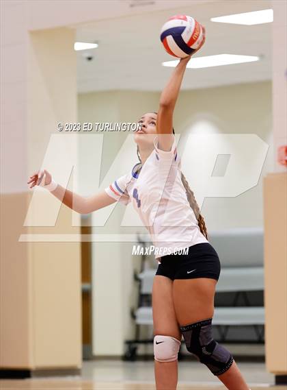 Thumbnail 3 in Riverwood @ Lassiter photogallery.