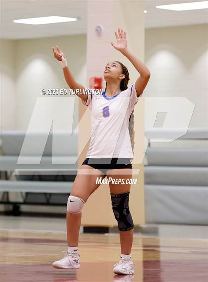 Thumbnail 1 in Riverwood @ Lassiter photogallery.