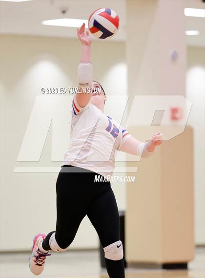 Thumbnail 2 in Riverwood @ Lassiter photogallery.