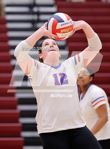 Thumbnail 2 in Riverwood @ Lassiter photogallery.