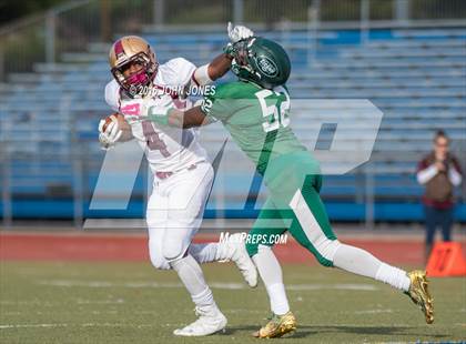 Thumbnail 3 in Holy Trinity vs. Iona Prep (NYCHSFL Class AA Final) photogallery.