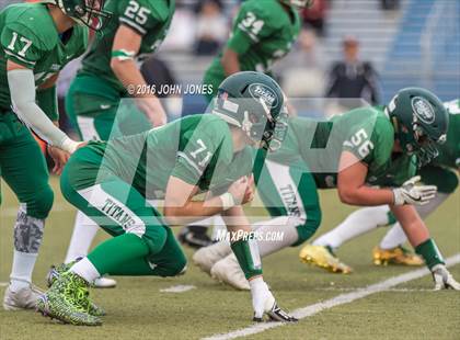 Thumbnail 3 in Holy Trinity vs. Iona Prep (NYCHSFL Class AA Final) photogallery.
