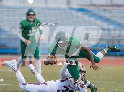 Thumbnail 2 in Holy Trinity vs. Iona Prep (NYCHSFL Class AA Final) photogallery.