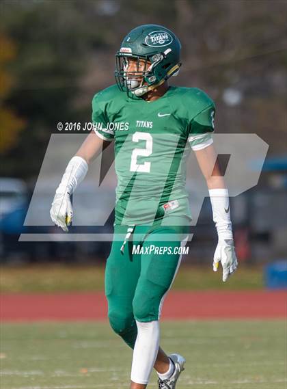 Thumbnail 3 in Holy Trinity vs. Iona Prep (NYCHSFL Class AA Final) photogallery.