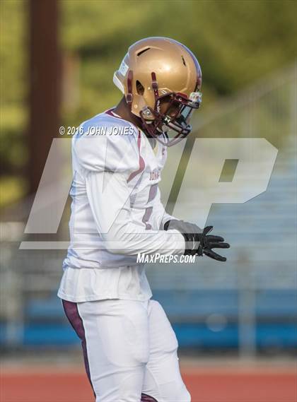 Thumbnail 2 in Holy Trinity vs. Iona Prep (NYCHSFL Class AA Final) photogallery.