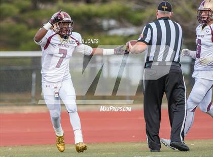 Thumbnail 3 in Holy Trinity vs. Iona Prep (NYCHSFL Class AA Final) photogallery.