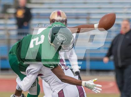 Thumbnail 3 in Holy Trinity vs. Iona Prep (NYCHSFL Class AA Final) photogallery.
