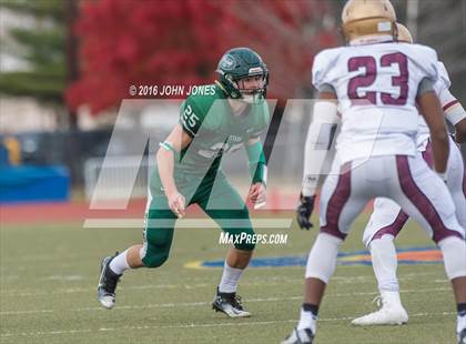 Thumbnail 3 in Holy Trinity vs. Iona Prep (NYCHSFL Class AA Final) photogallery.
