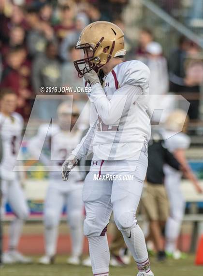 Thumbnail 2 in Holy Trinity vs. Iona Prep (NYCHSFL Class AA Final) photogallery.